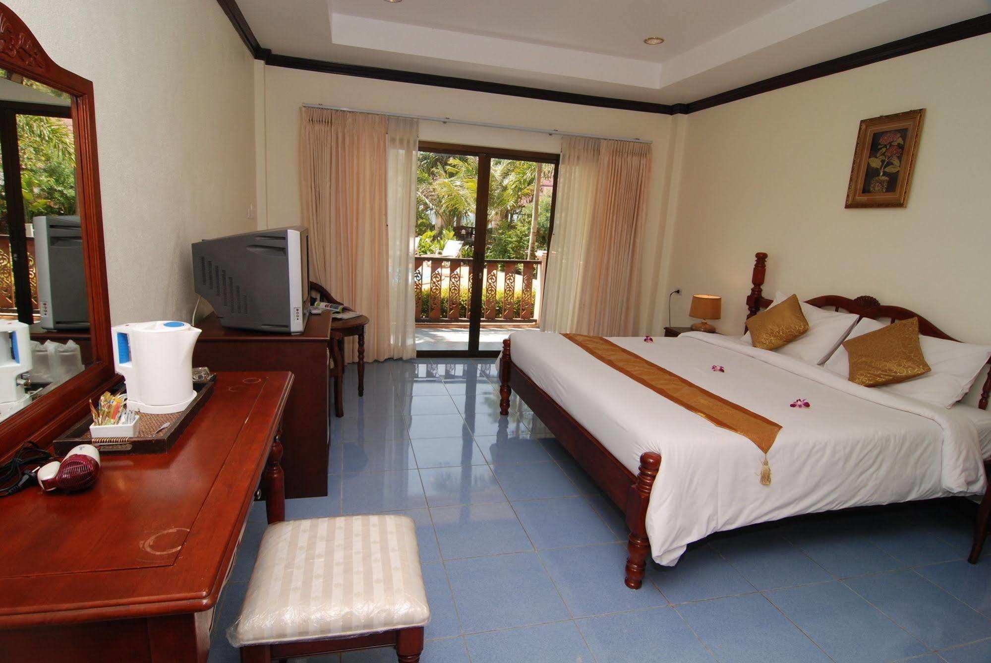 Tempat peranginan Lanta Seafront 3*